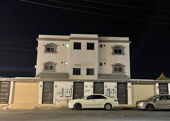 استديو بسرير ماستر وجلسة جانبية 