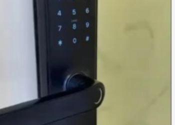 استديو بسرير ماستر وجلسة جانبية
