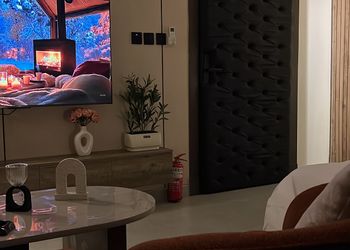 استديو هادئ بسرير ماستر 