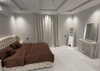 استديو بسرير ماستر  
