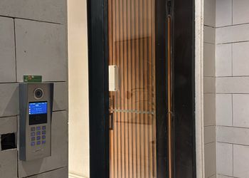 استديو بسرير ماستر ودخول ذاتي