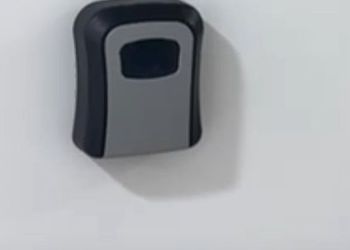 استديو بأثاث مريح وبسيط 