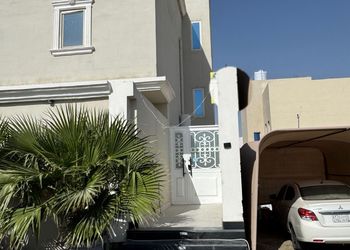 استديو هادئ بسرير ماستر 