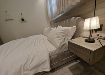 استديو بدخول ذاتي وسرير ماستر