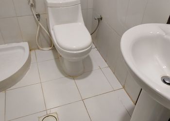 شقة  بصالة جلوس وغرفتين نوم