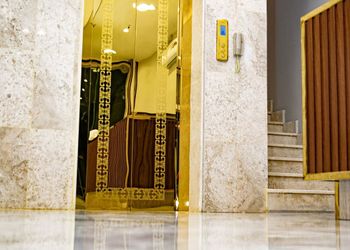 استديو بأثاث مريح وبسيط