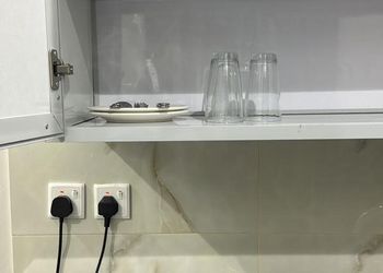 استديو بسرير ماستر وجلسة جانبية 