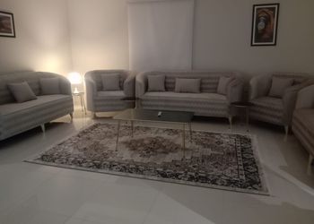شقة بصالة وغرف نوم