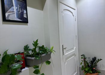 استديو بسرير ماستر وجلسة جانبية 