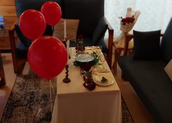 شاليه بمسطح اخضر