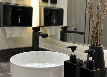 استديو هادئ بسرير ماستر 