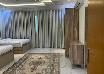 شقة بغرفتين نوم وأثاث مريح