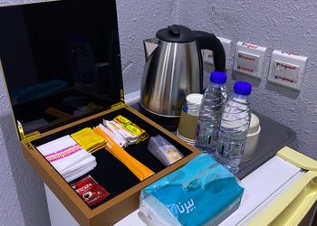 غرفة  بأثاث مريح وبسيط 