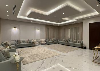 استراحة بمسطح اخضر ومجالس