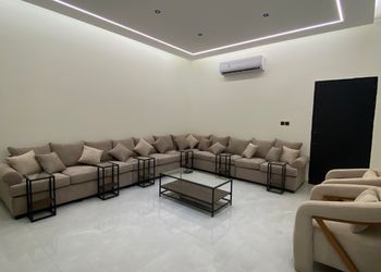 استراحة بمجلس واسع ومسبح