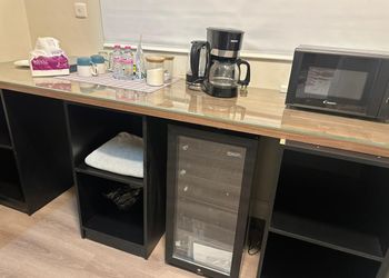 استديو بسرير ماستر وخدمة انترنت