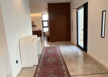 شاليه بمجلسين وألعاب اطفال 