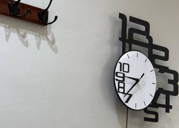 استديو بسرير ماستر وجلسة جانبية