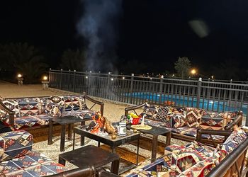 مزرعة بمسبح وموقع مميز