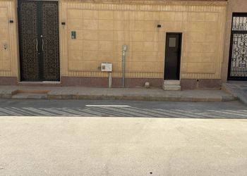 استديو بسرير مفرد ودخول ذاتي 