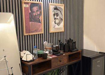 استديو بسرير ماستر