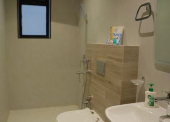 شقة بصالة وغرفة نوم دخول ذاتي 