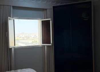 استديو هادئ بسرير ماستر