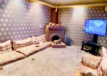 شقة بصالة وغرفة نوم ومجلس