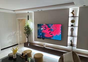 شقه مودرن فاخره بموقع مميز