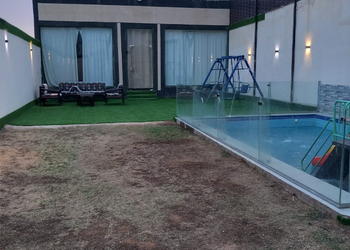 شاليه بمسطح اخضر