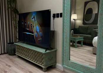 استديو بدخول ذاتي وتصميم هادئ 