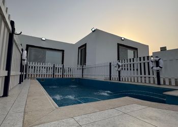 شاليه بمسبح