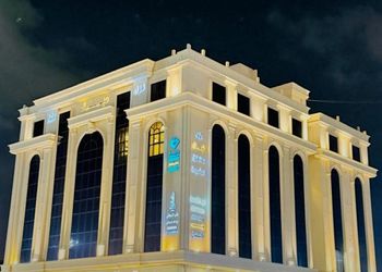 استديو بسرير ماستر وأثاث مريح 