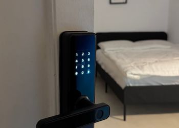 استديو بسرير ماستر ودخول ذاتي