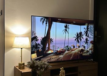 استديو بسرير ماستر وجلسة جانبية 
