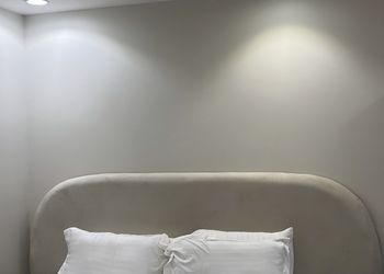 استديو هادئ بدخول ذاتي 