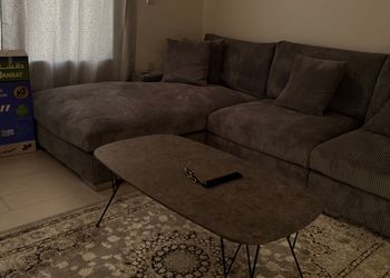 استراحة بمجلس وفناء خارجي 