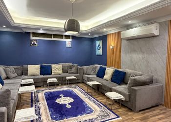شقة بغرفة معيشة وغرفتين نوم 