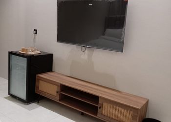 استديو بجلسة جانبية ودخول ذاتي 