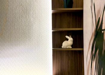 استديو بسرير ماستر وجلسة جانبية