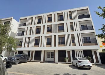 استديو بأثاث مريح وبسيط 