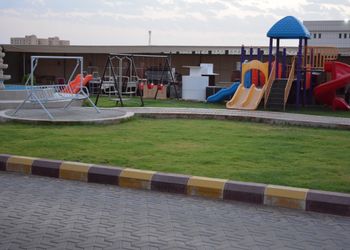 شاليه بغرفتين نوم ومسبح
