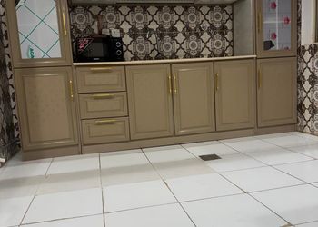 شقة بغرفة معيشة وغرفتين نوم 