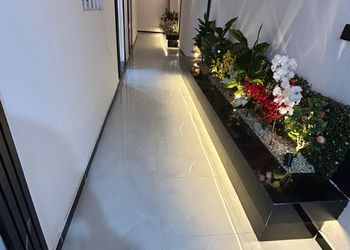 استديو بأثاث مريح وبسيط 
