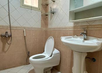 شقة بصالة وغرفة نوم ومجلس