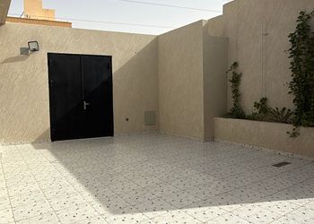شاليه بصاله انيقة ومسبح