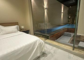 شاليه بمسطح اخضر