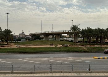 استديو هادئ بدخول ذاتي 