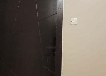 استديو بسرير ماستر وجلسة جانبية
