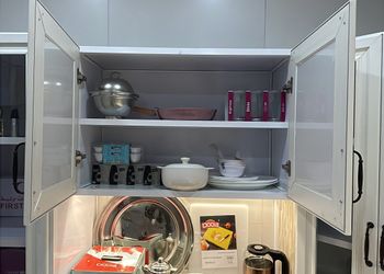 استديو بسرير ماستر وجلسة جانبية 